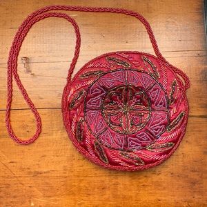💄Vintage La Regale red beaded evening bag.